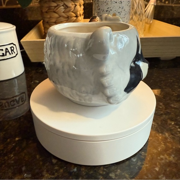 Robert Stanley Raccoon Mug with Flower Accent - Picture 6 of 8